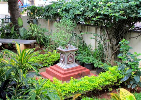 Indian House Garden Design