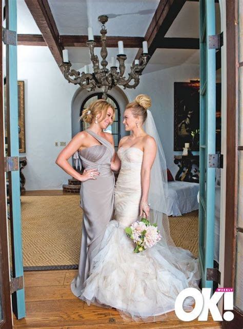 Hilary And Haylie Duff Totally Should Do A Pic Like This Wedding