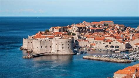 Hırvatistan'ın başkenti zagreb, dubrovnik kadar üne sahip değil. Dubrovnik Hakkında Bilinmesi Gerekenler | Gezimanya