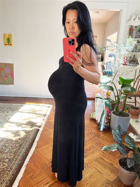 Discover The Best Outfit For Bump Photos Look Stunning In Your