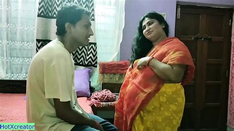 Ấn Độ nóng bhabhi có quan hệ tình dục với cậu bé vô tội với âm thanh
