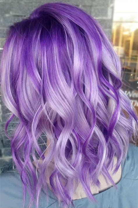 Purple, like all other shades, is able to have a coloring in 1 tone is rare when choosing a purple hair color. 24 Stunning Purple Highlights Ideas To Make Your Daily ...
