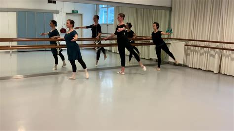 De Haarlemse Balletschool Online Oefeningen Klassiek Ballet 5 Youtube
