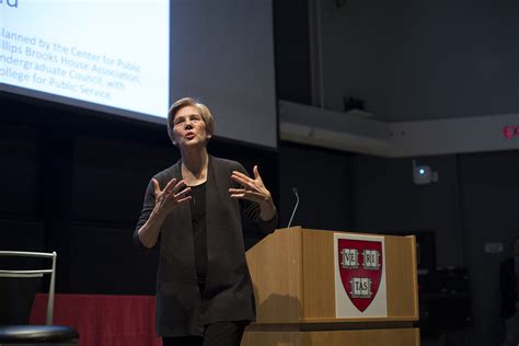 Elizabeth Warren Named Law School Class Day Speaker — Harvard Gazette