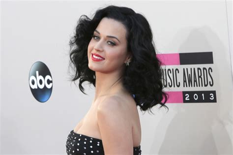 Katy Perry Reveals That Her Work Schedule Could Impact Her Physical