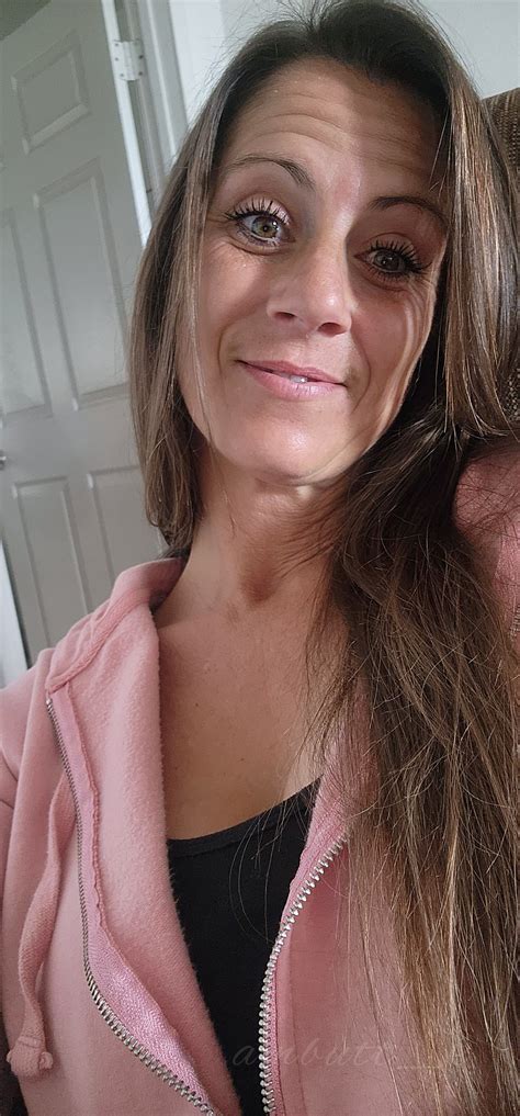 I Seriously Can Believe I Just Turned 41 Today Yikes 41f R Selfie