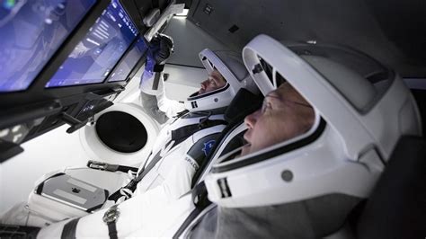 Space conspiracy theorists are accusing nasa of cutting a live stream from the international space station just as an unidentified object comes into view. Watch This Live Feed Of NASA And SpaceX Astronauts ...