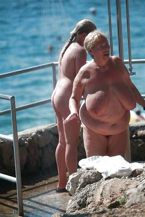 Bbw Matures And Grannies At The Beach