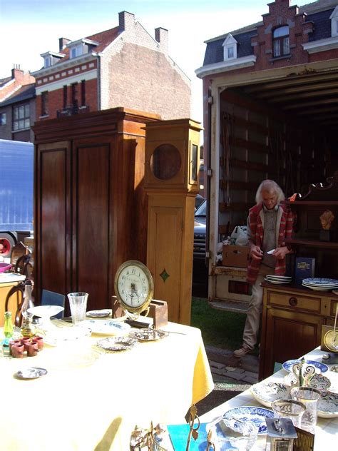 Tongeren flea market pořízené členy webu tripadvisor. Tongeren Belgium Antique Market | Reiseziele, Belgien, Reisen
