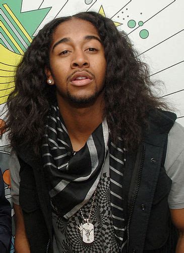Singer Omarion Wearing A Braid Out Omg Perfection Cabelo E Homens