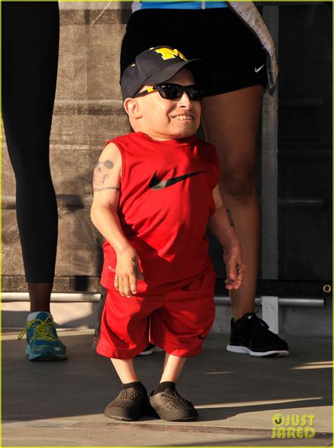 Verne Troyer Dead Mini Me From Austin Powers Dies At 49 Photo 4068561 Rip Pictures Just