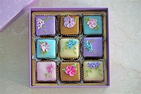 Box Of 9 Assorted Petit Cakes — Bon Vivant New York Luxury Petits