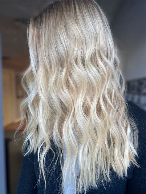 Vanilla Blonde Hair Color Highlights Balayage Hair Hair