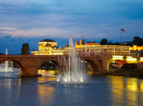La macédoine du nord (macédoine) est entourée par la serbie, le kosovo, la bulgarie, la grèce et l'albanie. Skopje, Macédoine du Nord | Guide complète de voyage pour ...