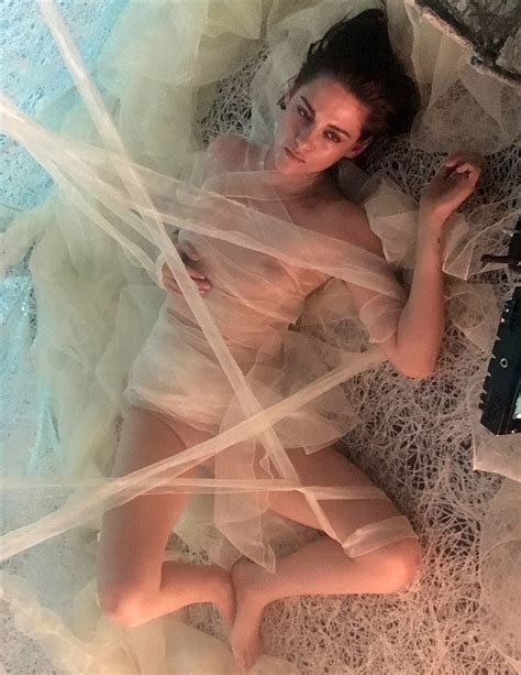 Kristen Stewart Nude 9 Pics Xhamster