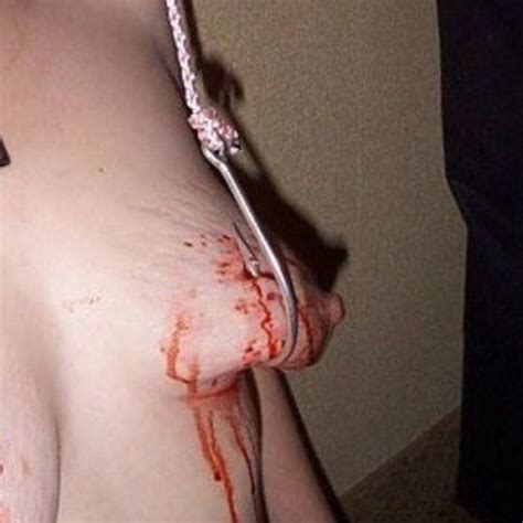 【閲覧注意】裸の女性たちへ行われる性的な拷問・・・これはもはや常軌を逸している ポッカキット