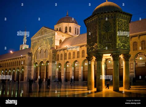 Umayyad Mosque At Night In Damascus Syria Stock Photo Alamy