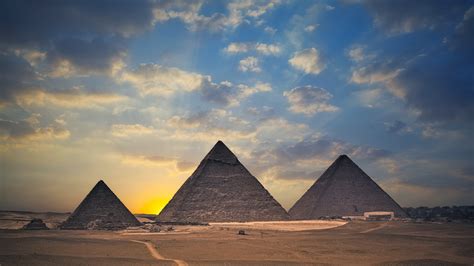 1366x768 Egypt Pyramids Laptop Hd Hd 4k Wallpapersimagesbackgrounds