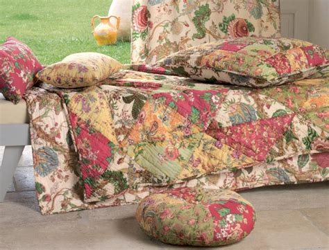 Stilvolle tagesdecken in modernen farben ✓ hochwertige überwürfe & wohndecken für bett & sofa ✓ jetzt bei hoosa entdecken. Tagesdecken & Bettüberwürfe Avignon - Linvosges