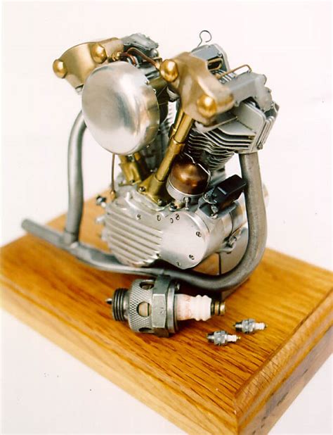 Model Engineers—internal Combustion Engines