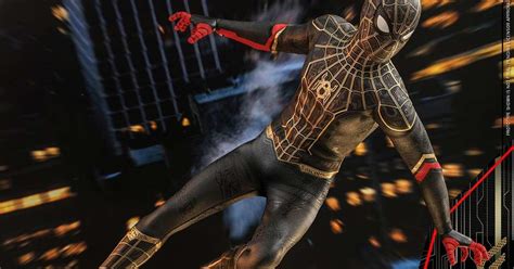 Spider-Man: No Way Home Black and Gold Suit Hot Toys Figure Unveiled