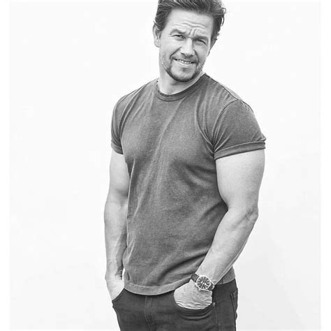 mark wahlberg biography net worth earning wife and movies list 53 celebrity moms celebrity