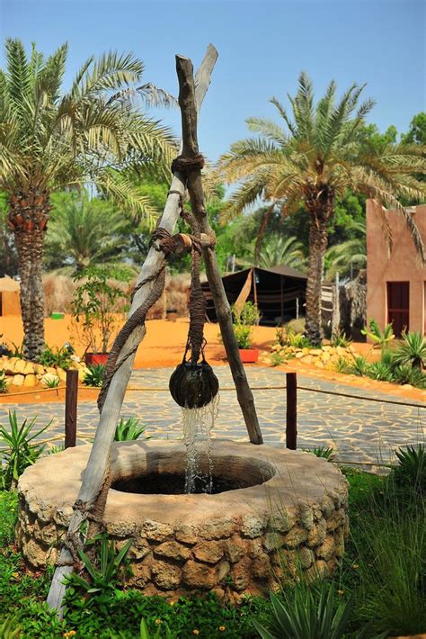 Maybe you would like to learn more about one of these? Vereinigte Arabische Emirate Reiseführer - Lonely Planet