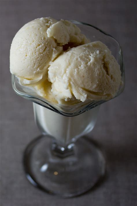 Filevegan Vanilla Ice Cream 6020447714 Wikimedia Commons