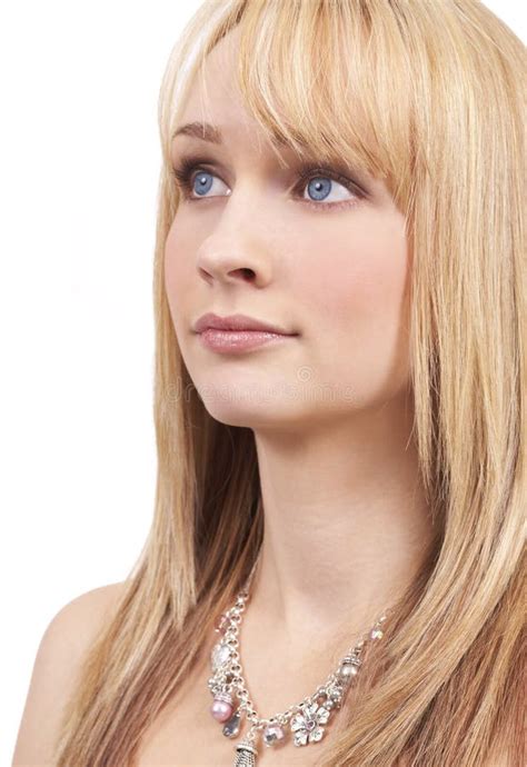 Portret Van Mooie Blonde Vrouw Stock Afbeelding Image Of Naald Model