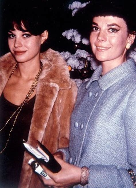 Beautiful Photos Of Actress Sisters Natalie And Lana Wood Together In