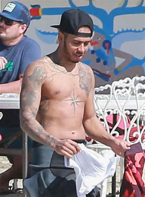 Buff Lewis Hamilton Shows Off What Shirtless Should Look Like In Mexico