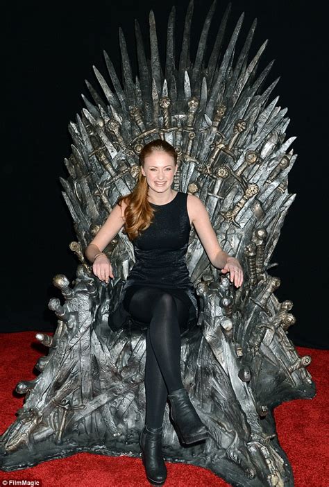 Sophie Turner Is Queen Of The Red Carpet At Game Of Thrones Panel
