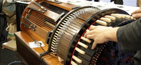 7 Crazy Instruments Pianists Can Also Play Learn Piano Joytunes Blog