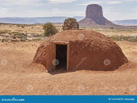 Navajo Hogan Dwelling Stock Photo Image Of Dwelling 141314678