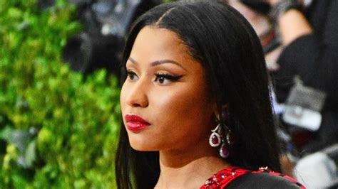 Nicki Minaj Agrees To Pay Tuition Fees For Fans