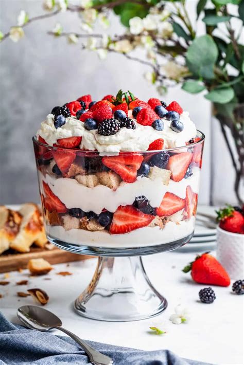 25 Easy Trifle Recipes That Your Guests Will Go Crazy For