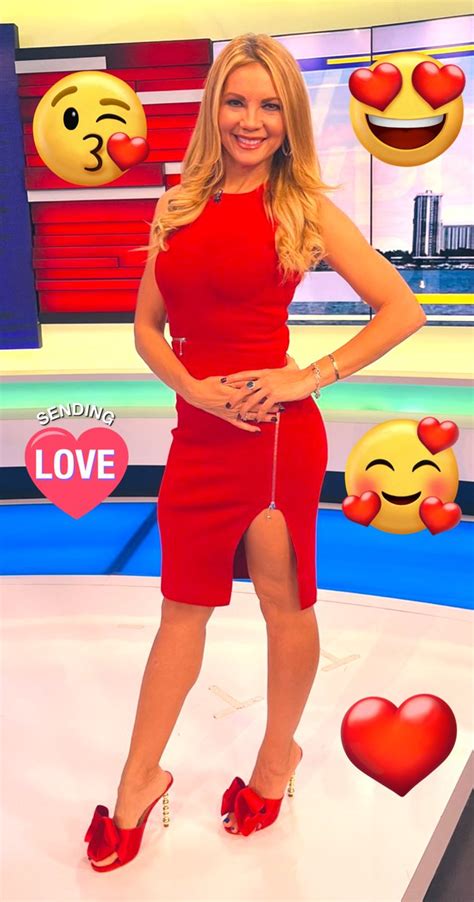 Watchertv2000 On Twitter Wow 🤩 Thats A Great Pose And Super Sexy Dress 💃🏼 💃🏼💃🏼💃🏼💃🏼 ️ ️ ️ ️ ️