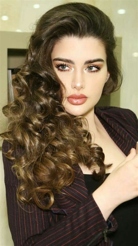 rawan bin hussain beautiful lips gorgeous girls most beautiful women beauty women hair