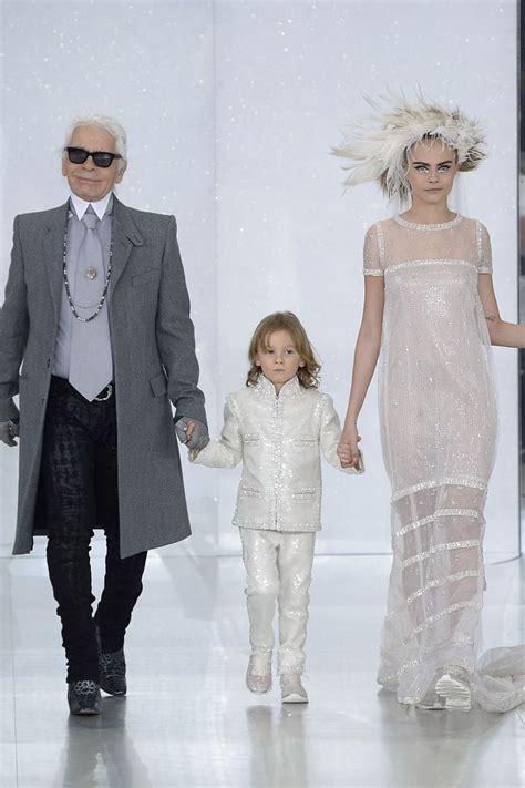 Karl Lagerfelds 100 Greatest Chanel Runway Moments Fashion Show
