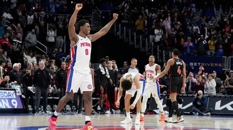 Detroit Pistons Win To End Record Equalling Losing Record