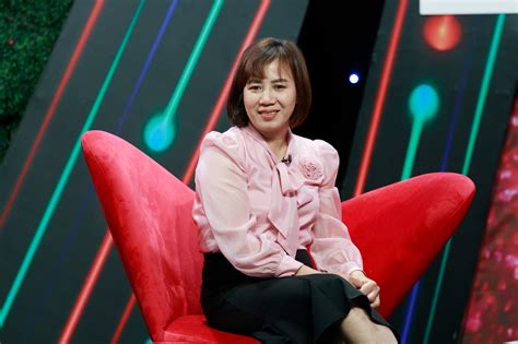 Ngoc Lan Was Excited When The 52 Year Old Engineer Successfully Conquered A Single Mother