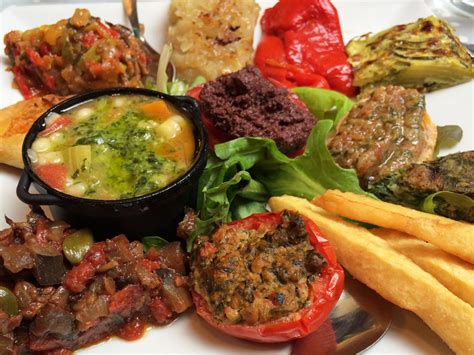 This restaurant has not yet been claimed. A Buteghinn'a : la véritable cuisine niçoise