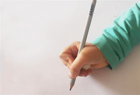The Correct Way To Hold A Pen