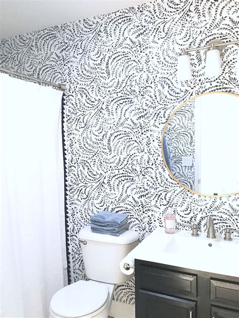 Serena And Lily Priano Wallpaper And Tassel Shower Curtain Ensuite Bathroom
