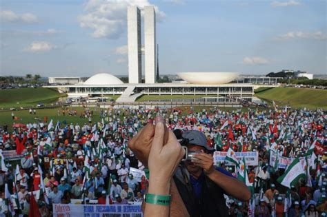 Neste artigo conheça as primeiras manifestações artisticas da humanidade na gruta de blombos, áfrica do sul. E DEPOIS? Especialistas comentam o que está acontecendo no ...