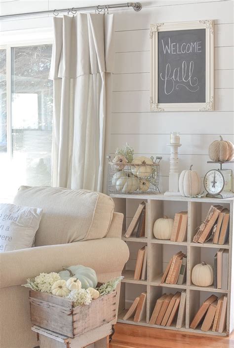 Find furniture, rugs, décor, and more. Farmhouse Style Fall Decor in the Front Room | Cheap home ...
