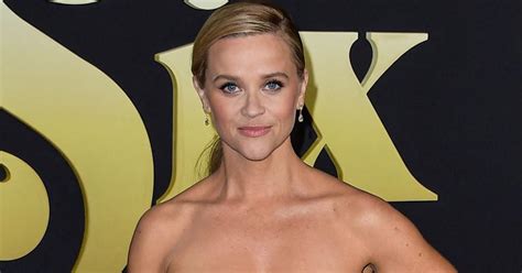 Reese Witherspoon Leaning On Ryan Phillippe During Divorce Source