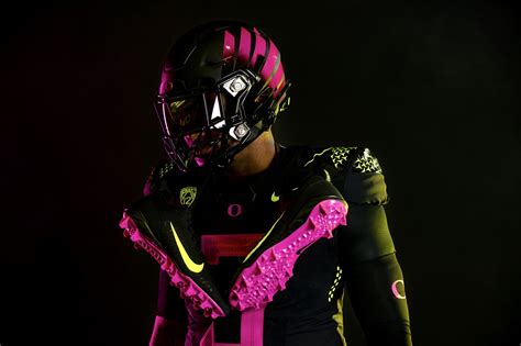 Oregon Ducks Go Pink For For Breast Cancer Awareness