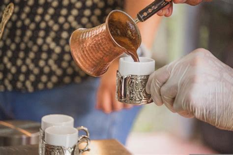 La cafetera más curiosa Cómo preparar café turco