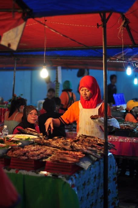 Our Holiday Destinations: Kota Kinabalu - Pasar Malam Sinsuran